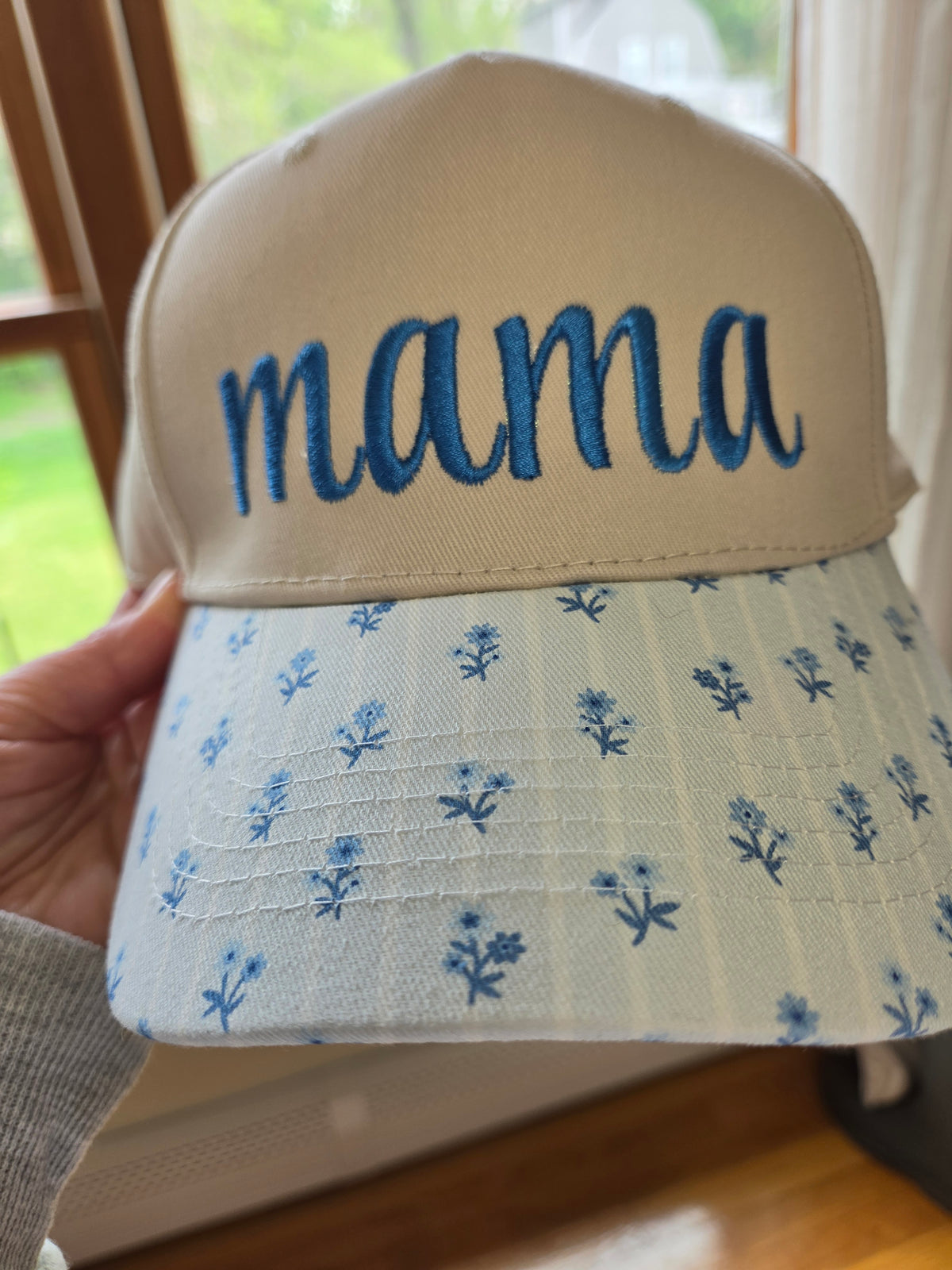 Mama print hat